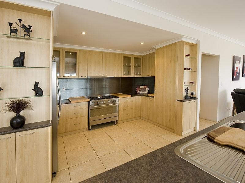 33 Peppertree Close, Wannanup WA 6210