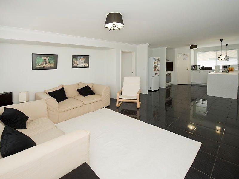 17 Frederick Way, Wannanup WA 6210
