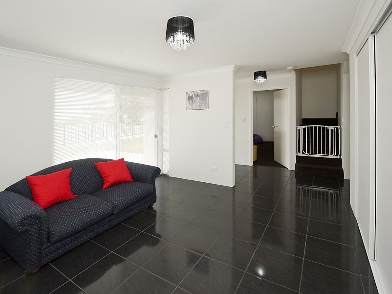 17 Frederick Way, Wannanup WA 6210