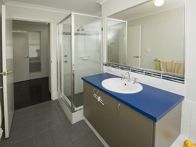 17 Frederick Way, Wannanup WA 6210