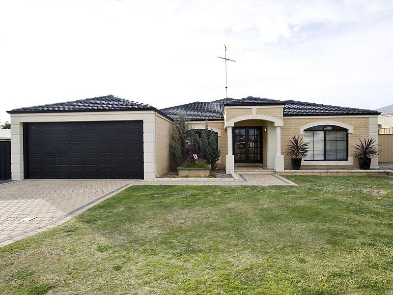 5 Coastal Retreat, Wannanup WA 6210