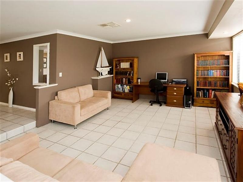 5 Coastal Retreat, Wannanup WA 6210