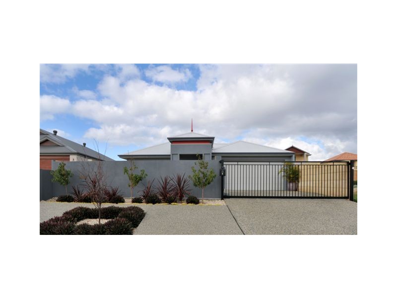 5 Crowsnest Terrace, Wannanup WA 6210