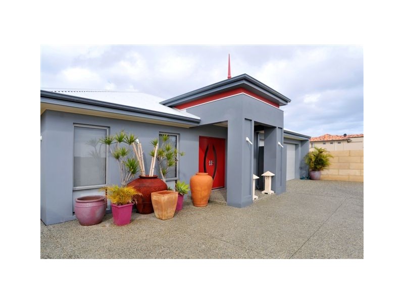 5 Crowsnest Terrace, Wannanup WA 6210