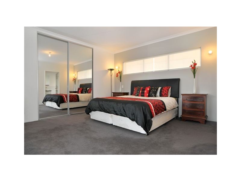 5 Crowsnest Terrace, Wannanup WA 6210