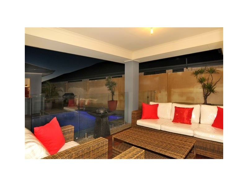 5 Crowsnest Terrace, Wannanup WA 6210