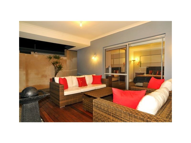 5 Crowsnest Terrace, Wannanup WA 6210