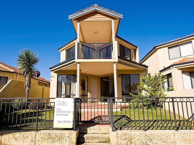 8 Westview Parade, Wannanup WA 6210