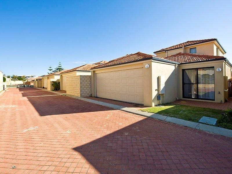 8 Westview Parade, Wannanup WA 6210