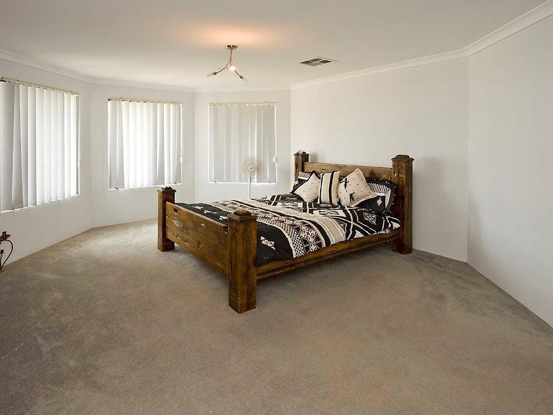 85 Baloo Crescent, Wannanup WA 6210