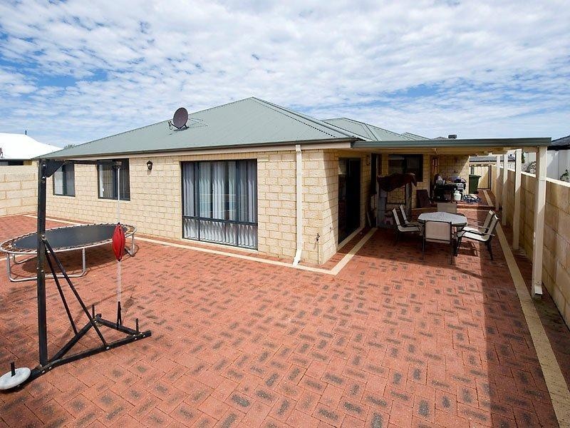 85 Baloo Crescent, Wannanup WA 6210