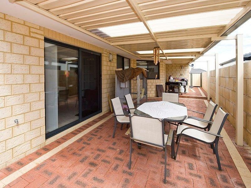 85 Baloo Crescent, Wannanup WA 6210