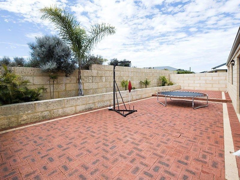 85 Baloo Crescent, Wannanup WA 6210