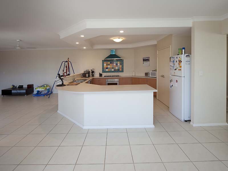 12 Endeavour Circle, Wannanup WA 6210