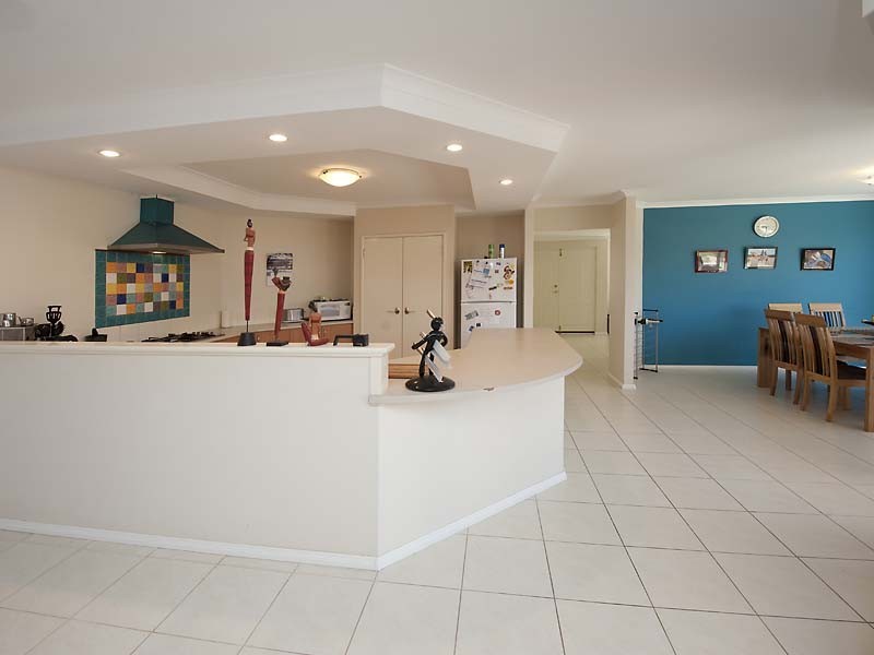 12 Endeavour Circle, Wannanup WA 6210