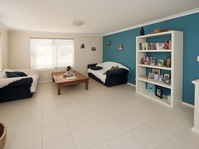 12 Endeavour Circle, Wannanup WA 6210