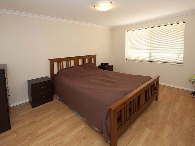 12 Endeavour Circle, Wannanup WA 6210