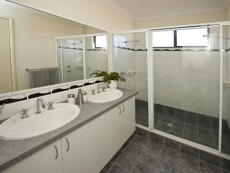 6 Quairading Rise, Dawesville WA 6211