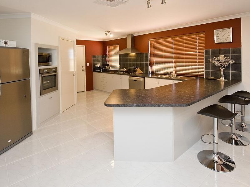 6 Quairading Rise, Dawesville WA 6211