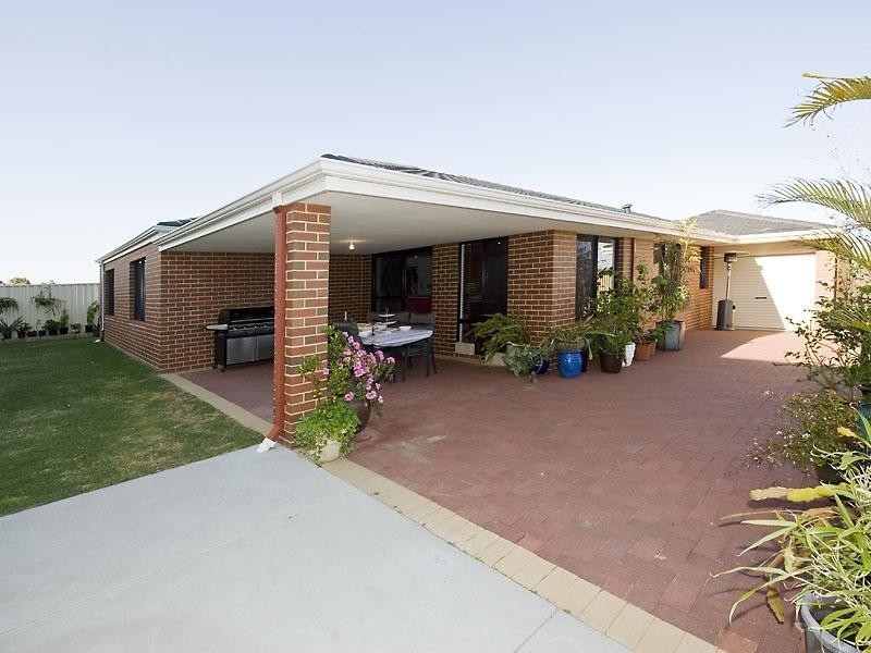 6 Quairading Rise, Dawesville WA 6211