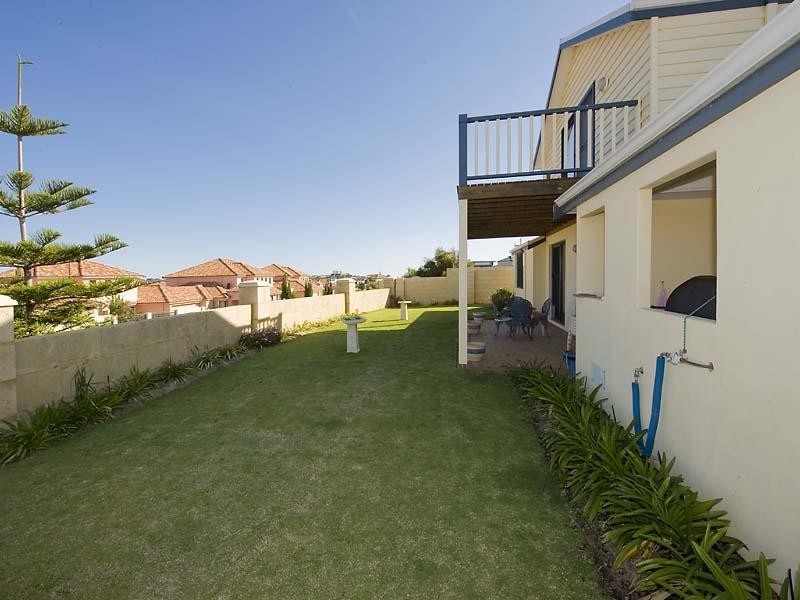 76 Alexis Circle, Wannanup WA 6210