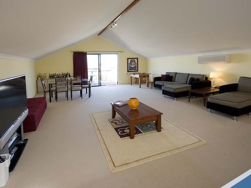 76 Alexis Circle, Wannanup WA 6210