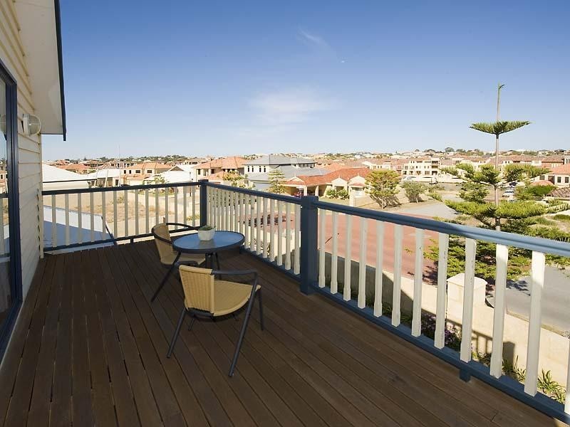 76 Alexis Circle, Wannanup WA 6210