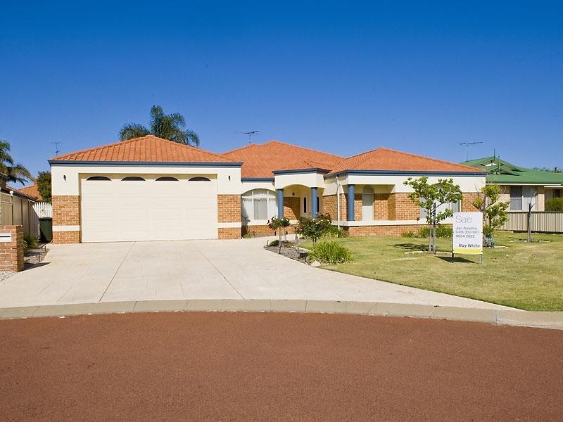 7 Lamont Court, Meadow Springs WA 6210
