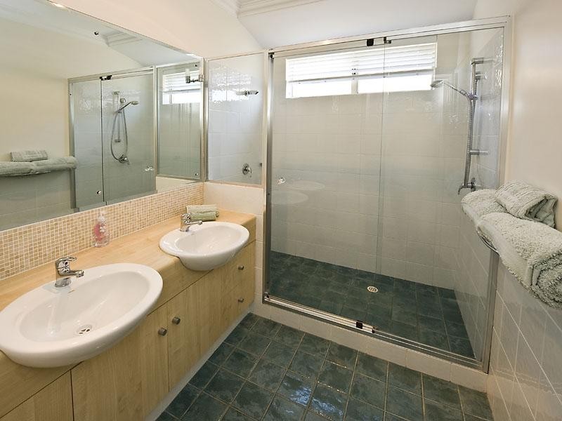 7 Lamont Court, Meadow Springs WA 6210