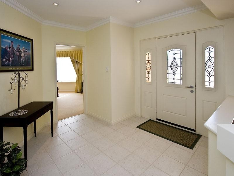 7 Lamont Court, Meadow Springs WA 6210