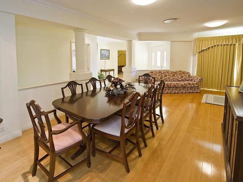 7 Lamont Court, Meadow Springs WA 6210