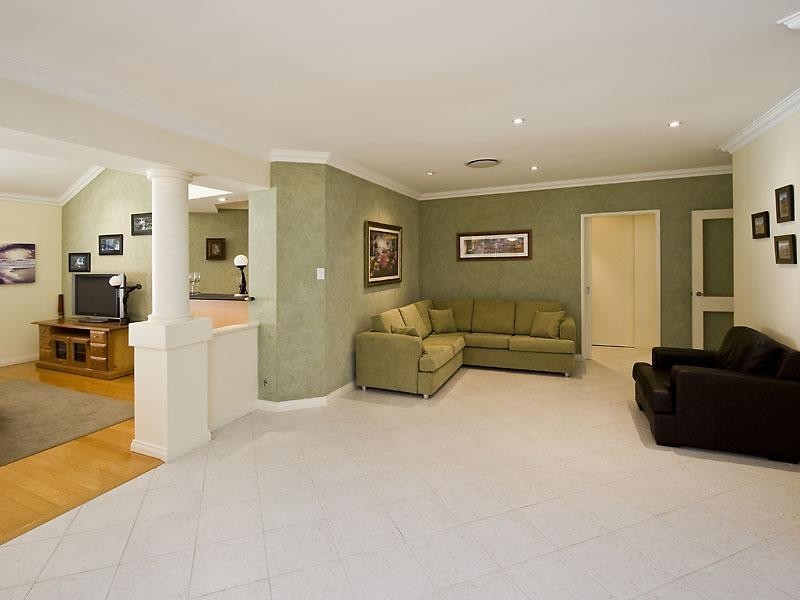 7 Lamont Court, Meadow Springs WA 6210