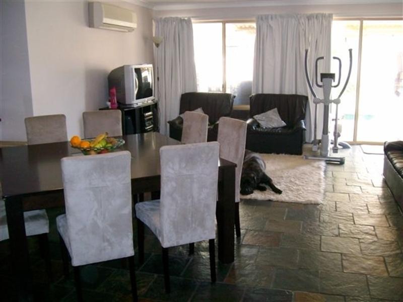 61 Sunningdale Chase, Meadow Springs WA 6210