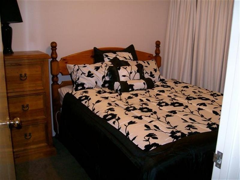 61 Sunningdale Chase, Meadow Springs WA 6210