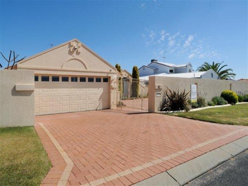 41 Cambria Island Retreat, Halls Head WA 6210