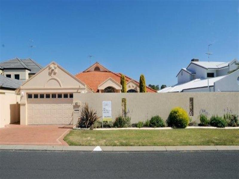 41 Cambria Island Retreat, Halls Head WA 6210