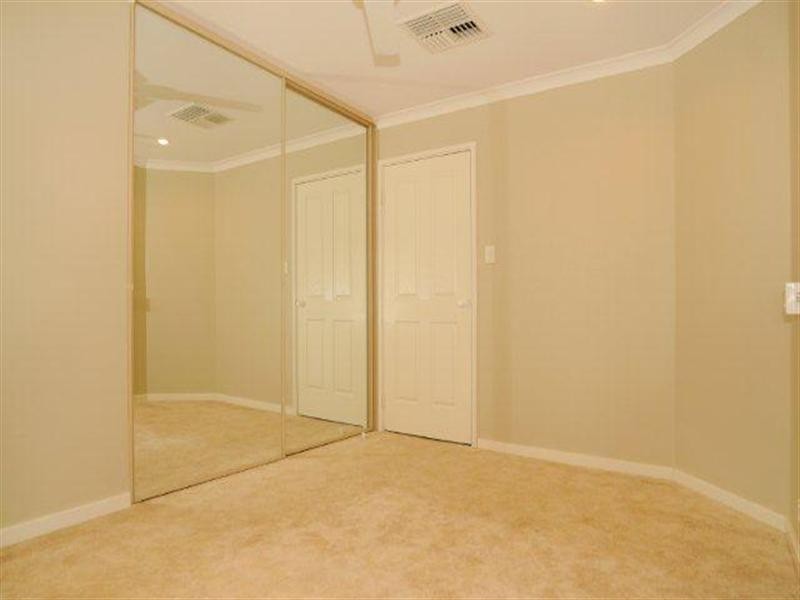 41 Cambria Island Retreat, Halls Head WA 6210