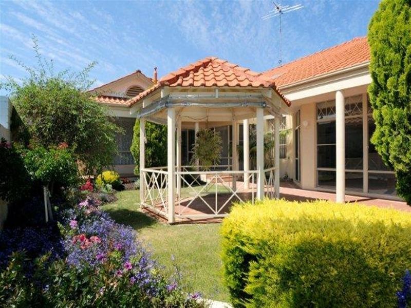 41 Cambria Island Retreat, Halls Head WA 6210