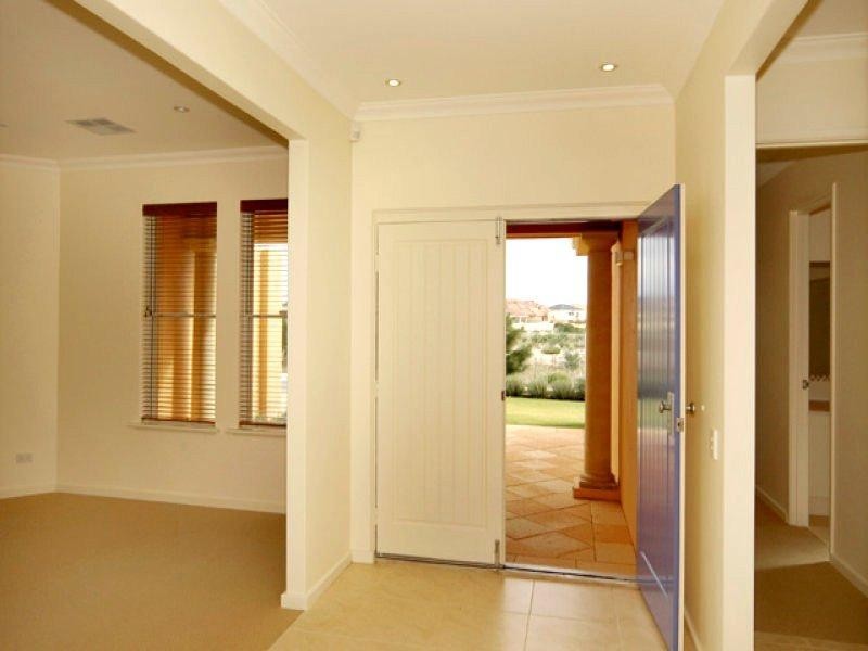 8 Lakeway Retreat, Dawesville WA 6211