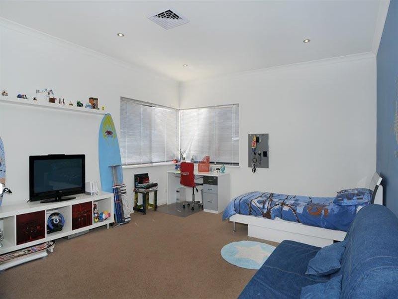69 Richview Ramble, Wannanup WA 6210