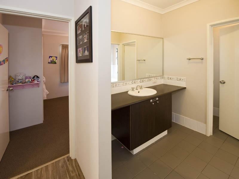 8 Tammin Court, Dawesville WA 6211