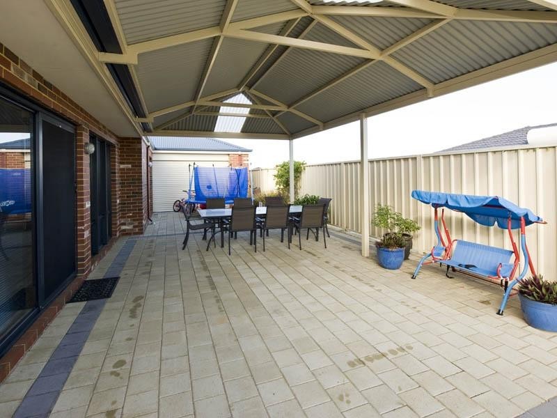 8 Tammin Court, Dawesville WA 6211