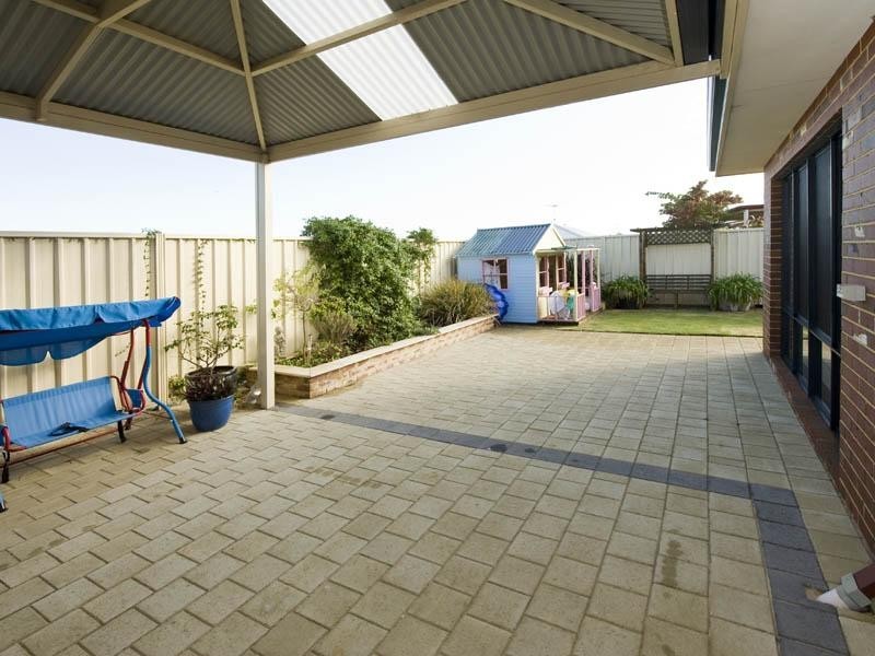 8 Tammin Court, Dawesville WA 6211