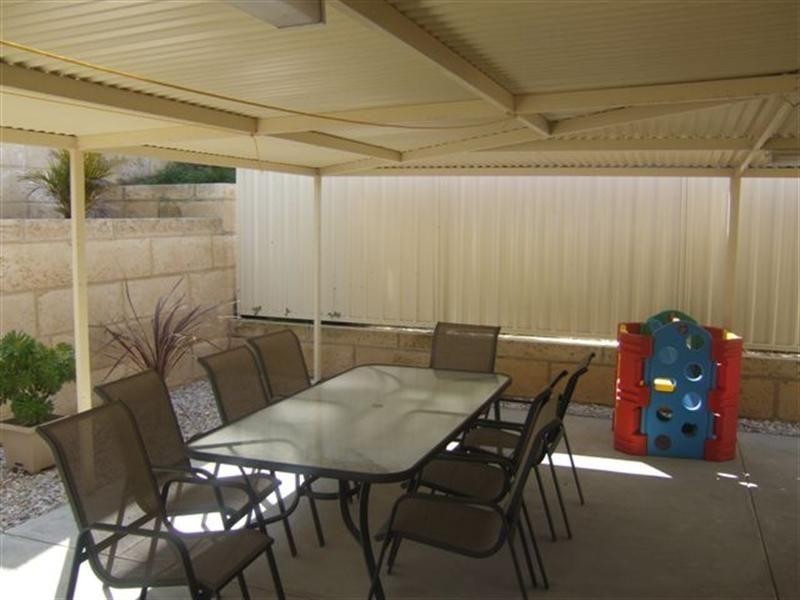 12 Quarading, Dawesville WA 6211