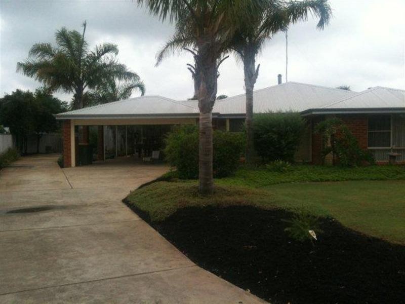 5 Parakeet Place, Greenfields WA 6210