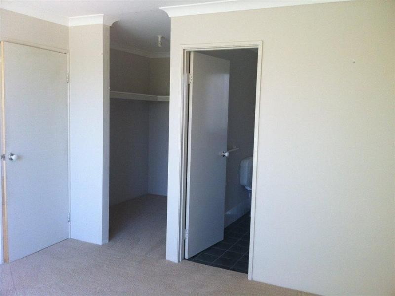 37 Batavia Avenue, Wannanup WA 6210