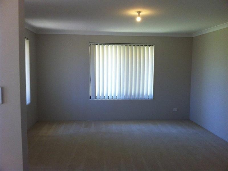 37 Batavia Avenue, Wannanup WA 6210