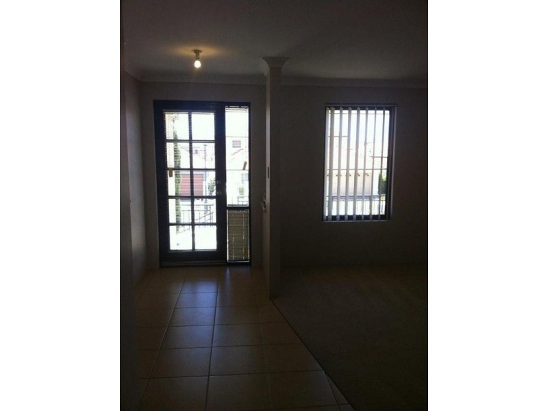 37 Batavia Avenue, Wannanup WA 6210