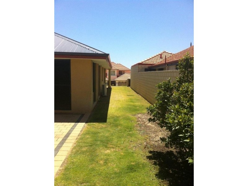 37 Batavia Avenue, Wannanup WA 6210