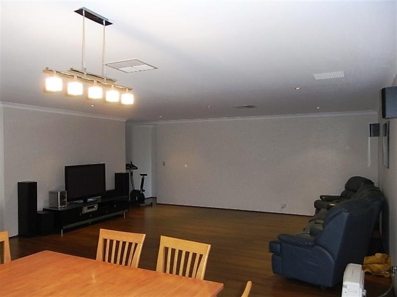 92 YINDANA, Lakelands WA 6180